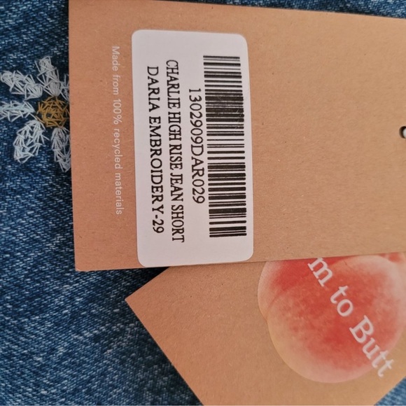 Reformation Charlie denim shorts in Daria daisy - Picture 2 of 4